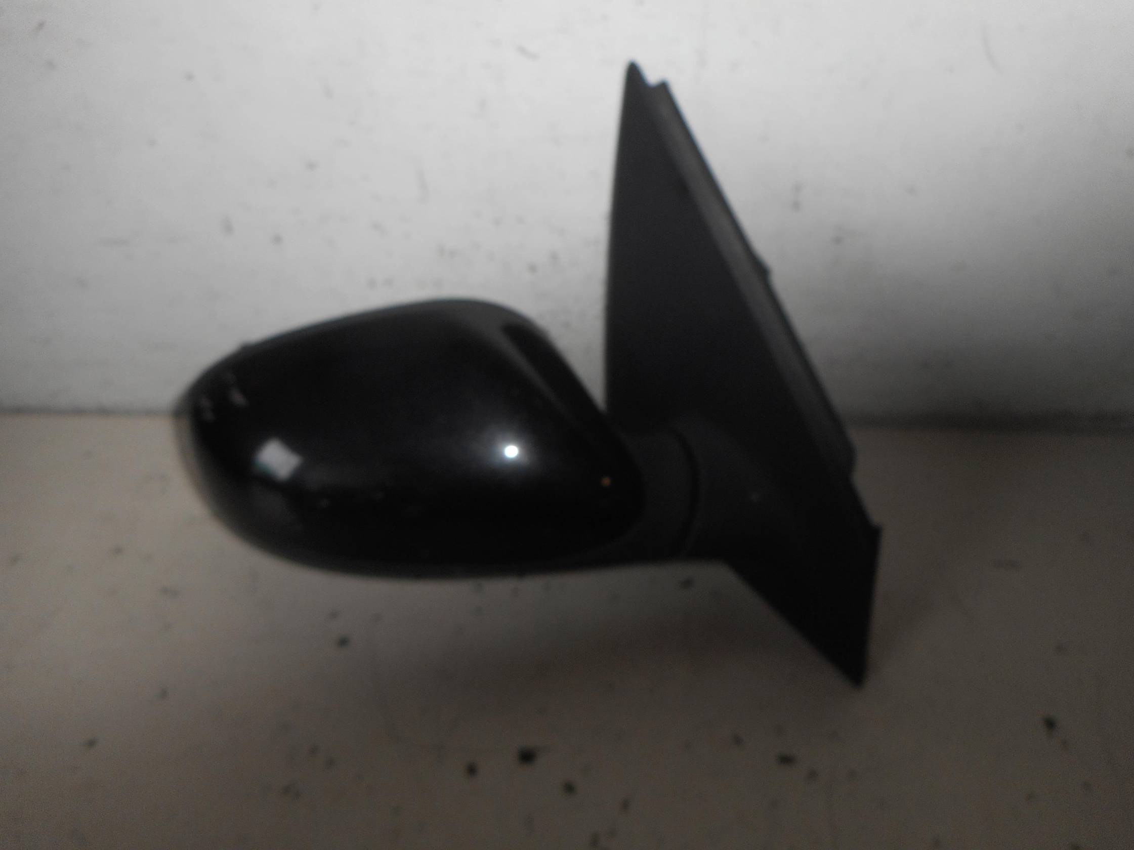 Retrovisore est. dx.